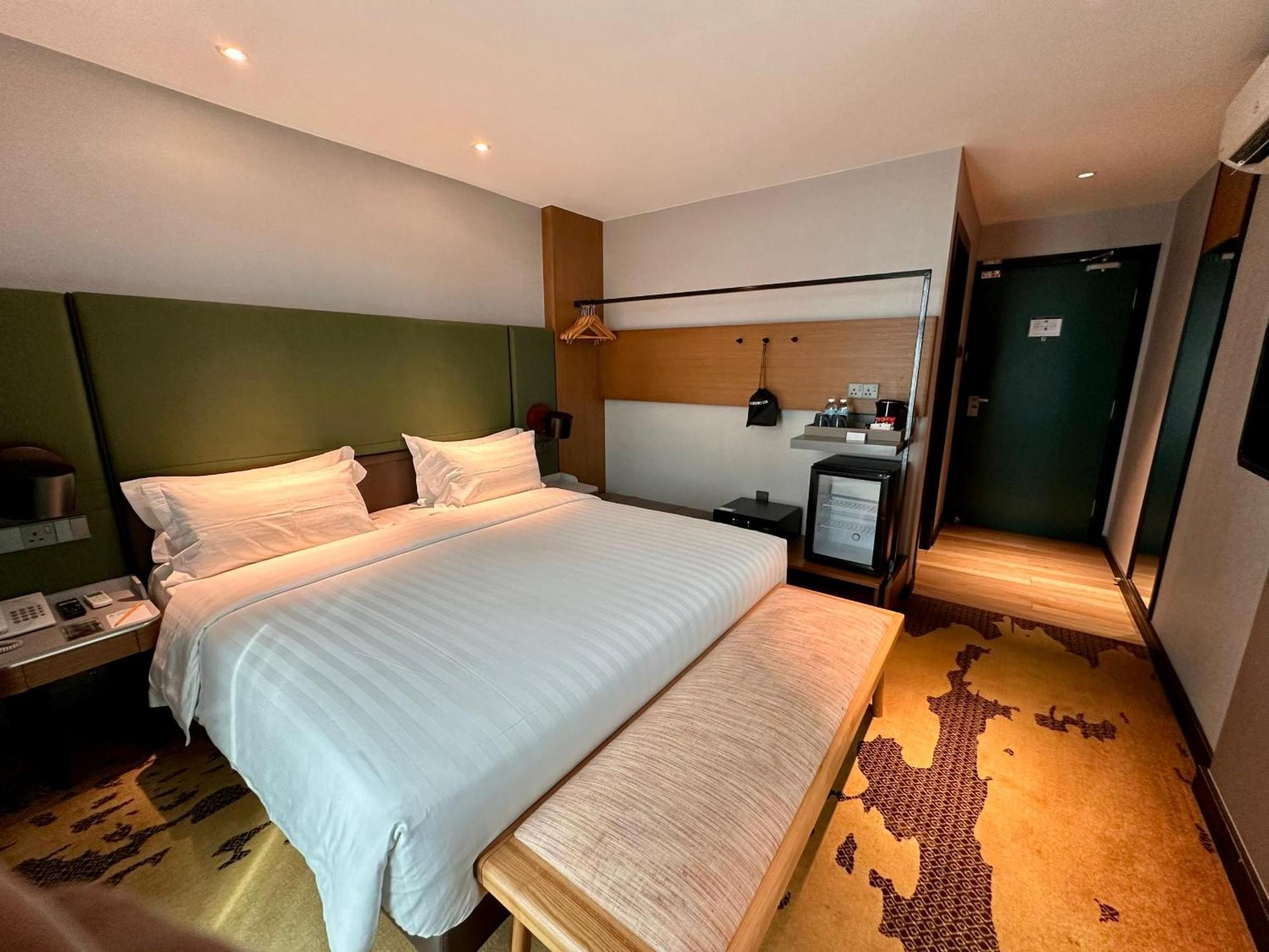 King Park Hotel Kota Kinabalu Buitenkant foto